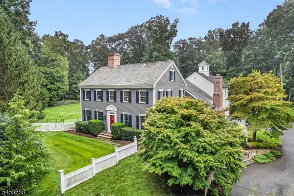 $1,669,000 | 7 Red Oak Row, Chester, NJ 07930