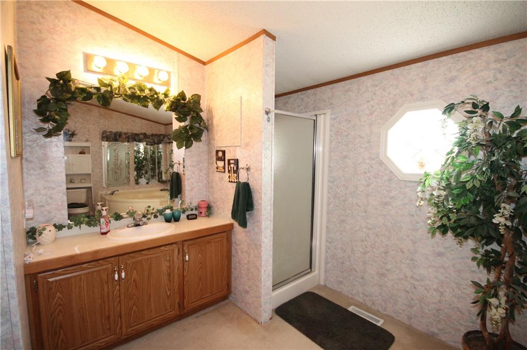 4701 West Ridge Drive Columbus, IN 47203 - Photo 13 of 19 Gallery Image 13