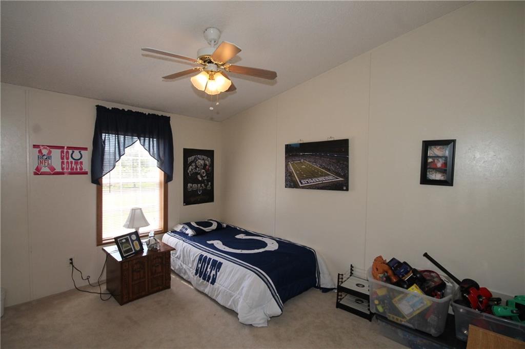 4701 West Ridge Drive Columbus, IN 47203 - Photo 15 of 19 Gallery Image 15