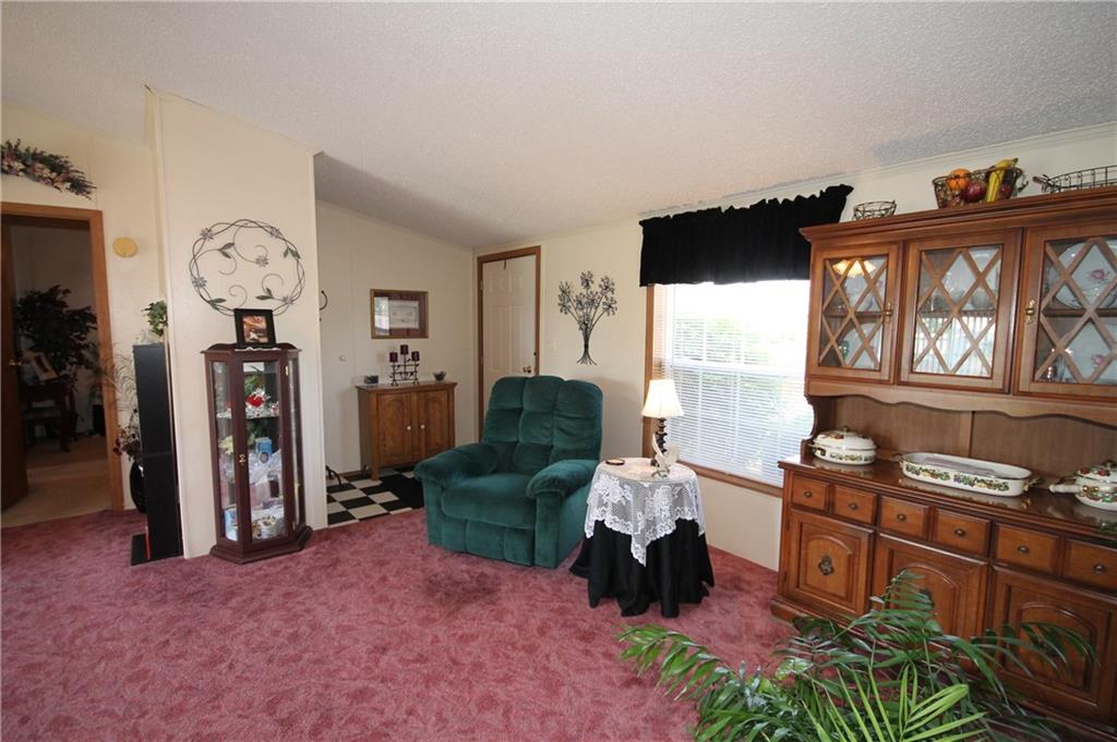 4701 West Ridge Drive Columbus, IN 47203 - Photo 3 of 19 Gallery Image 3