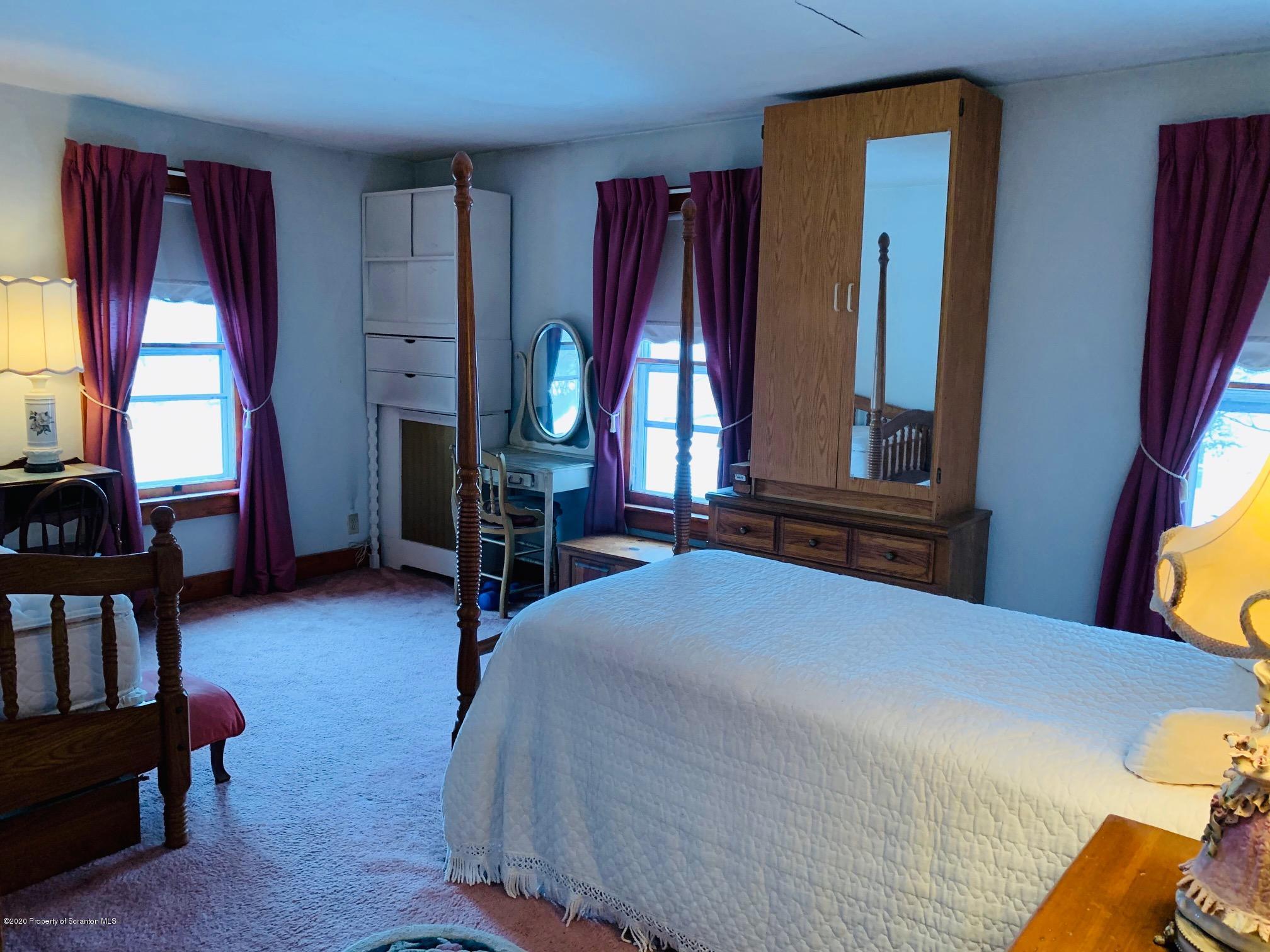 220 Clark Avenue Clarks Summit, PA 18411 - Photo 12 of 49