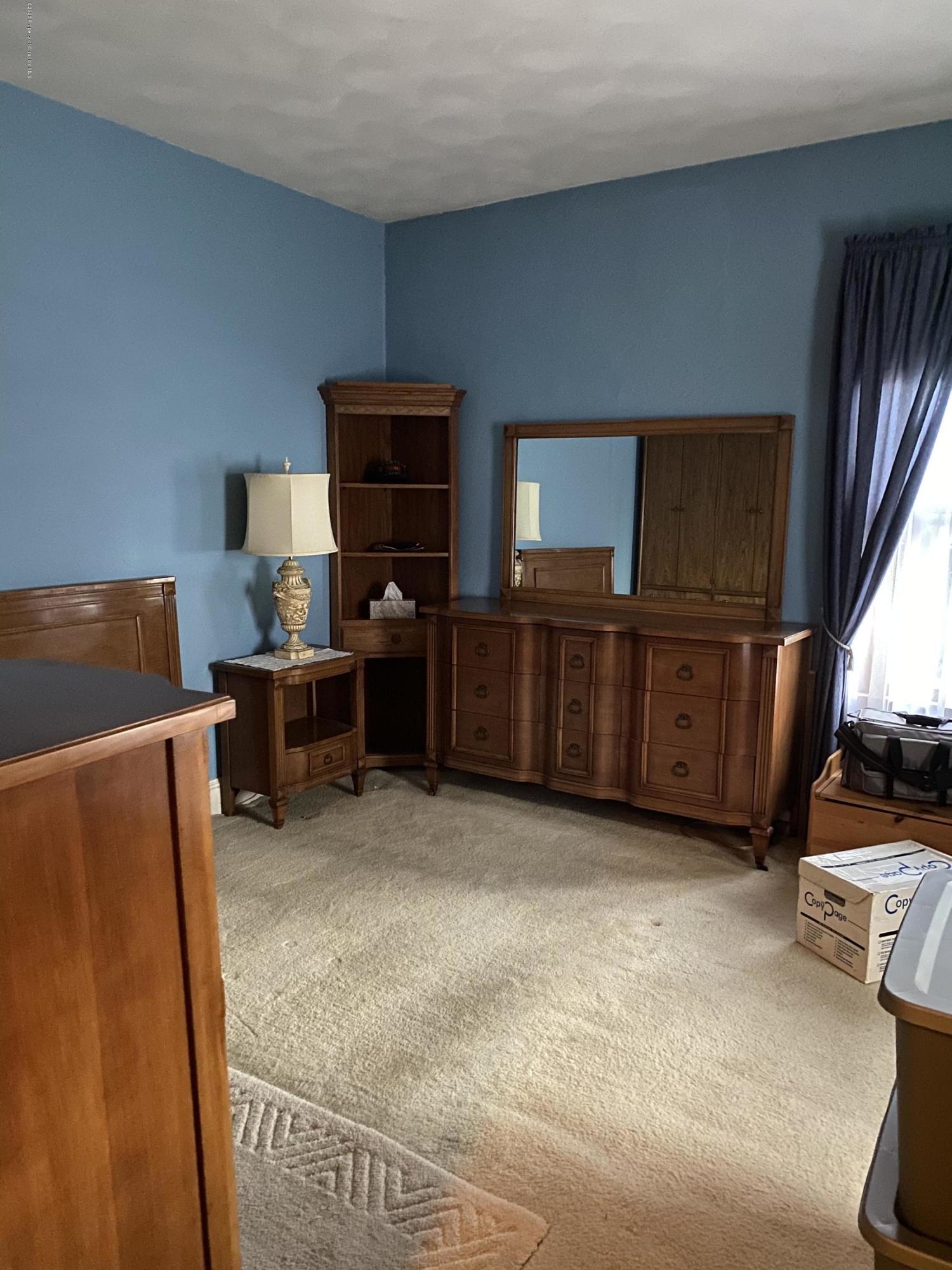 220 Clark Avenue Clarks Summit, PA 18411 - Photo 26 of 49