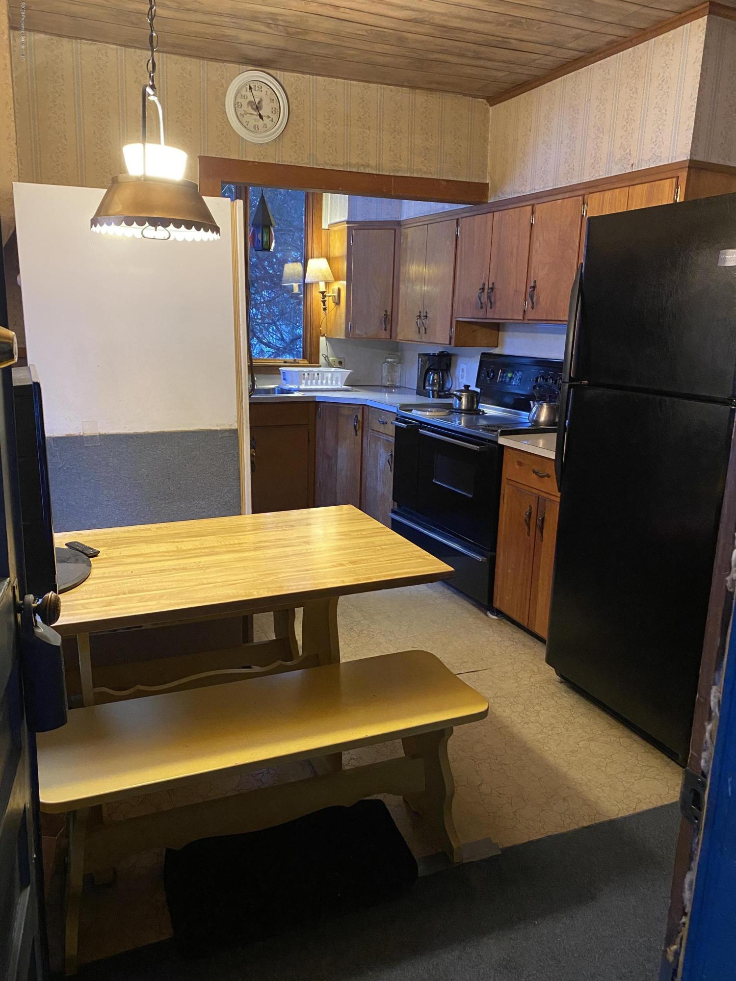 220 Clark Avenue Clarks Summit, PA 18411 - Photo 4 of 49