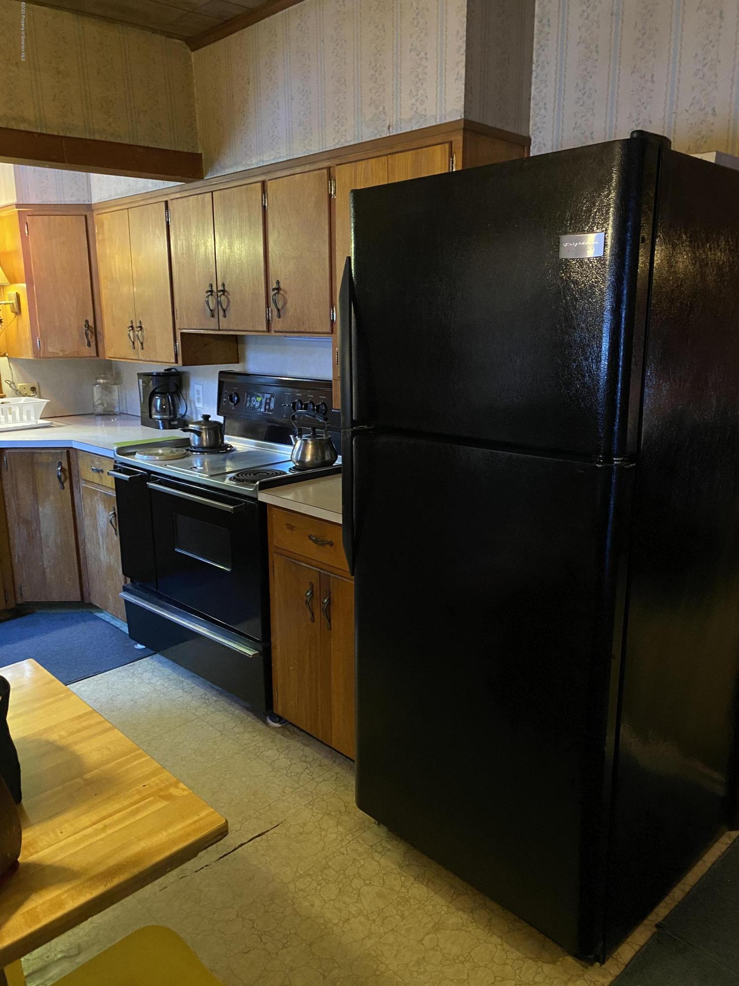 220 Clark Avenue Clarks Summit, PA 18411 - Photo 6 of 49