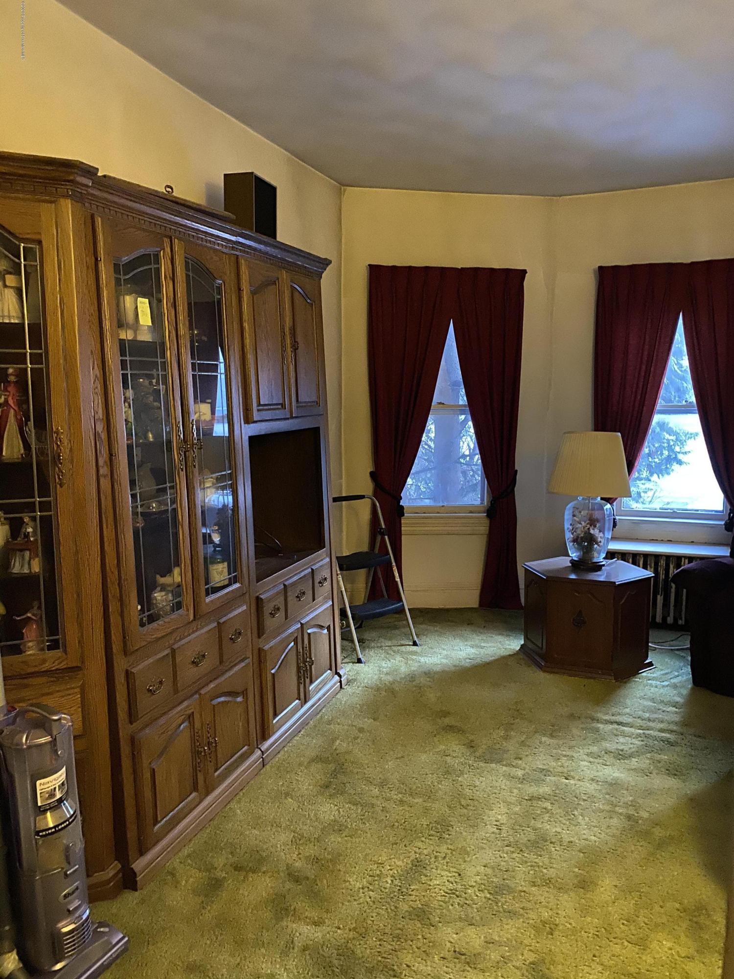 220 Clark Avenue Clarks Summit, PA 18411 - Photo 10 of 49