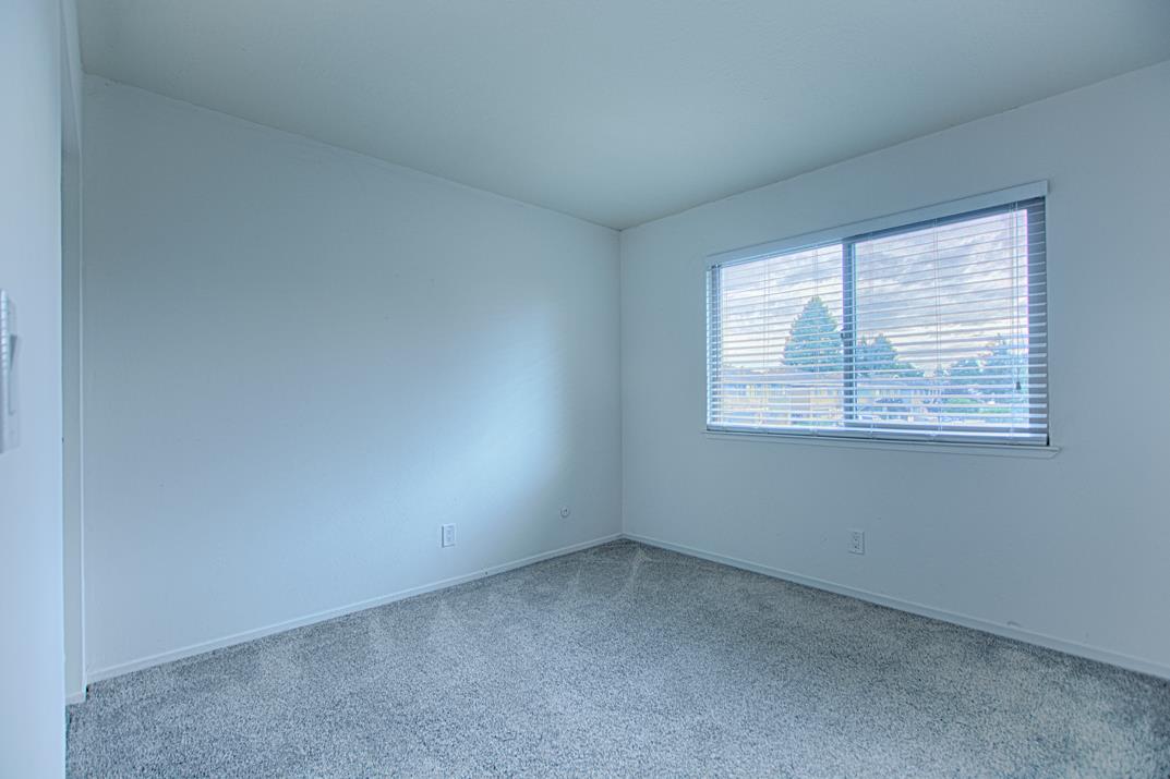 4380 Diamond Street, Unit 3 Capitola, CA 95010 - Photo 8 of 22 an empty room with a window