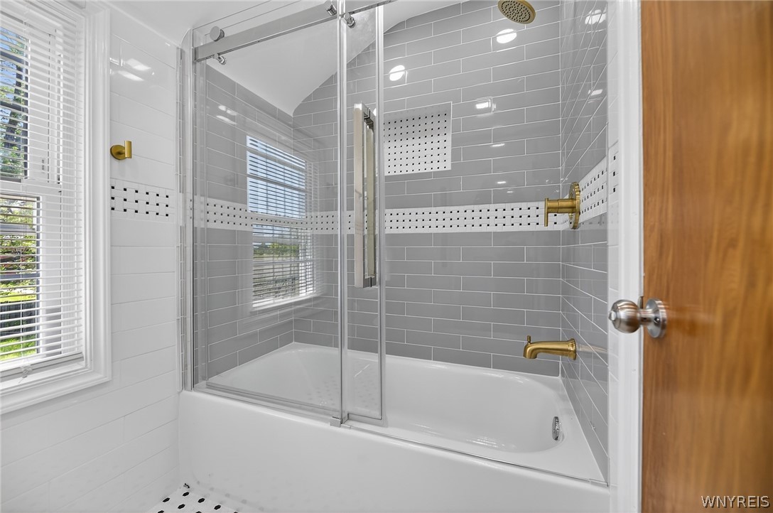 121 Southgate Road Cheektowaga, NY 14215 - Photo 27 of 50