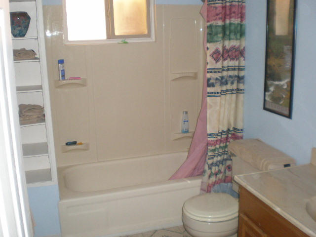 3442 Riverside Drive Anderson, CA 96007 - Photo 11 of 22 Guest bath