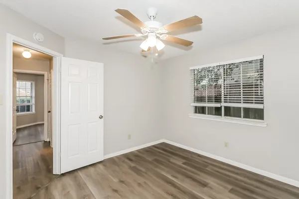 $1,685 | 16907 Dusty Mill Drive East, Sugar Land, TX 77498