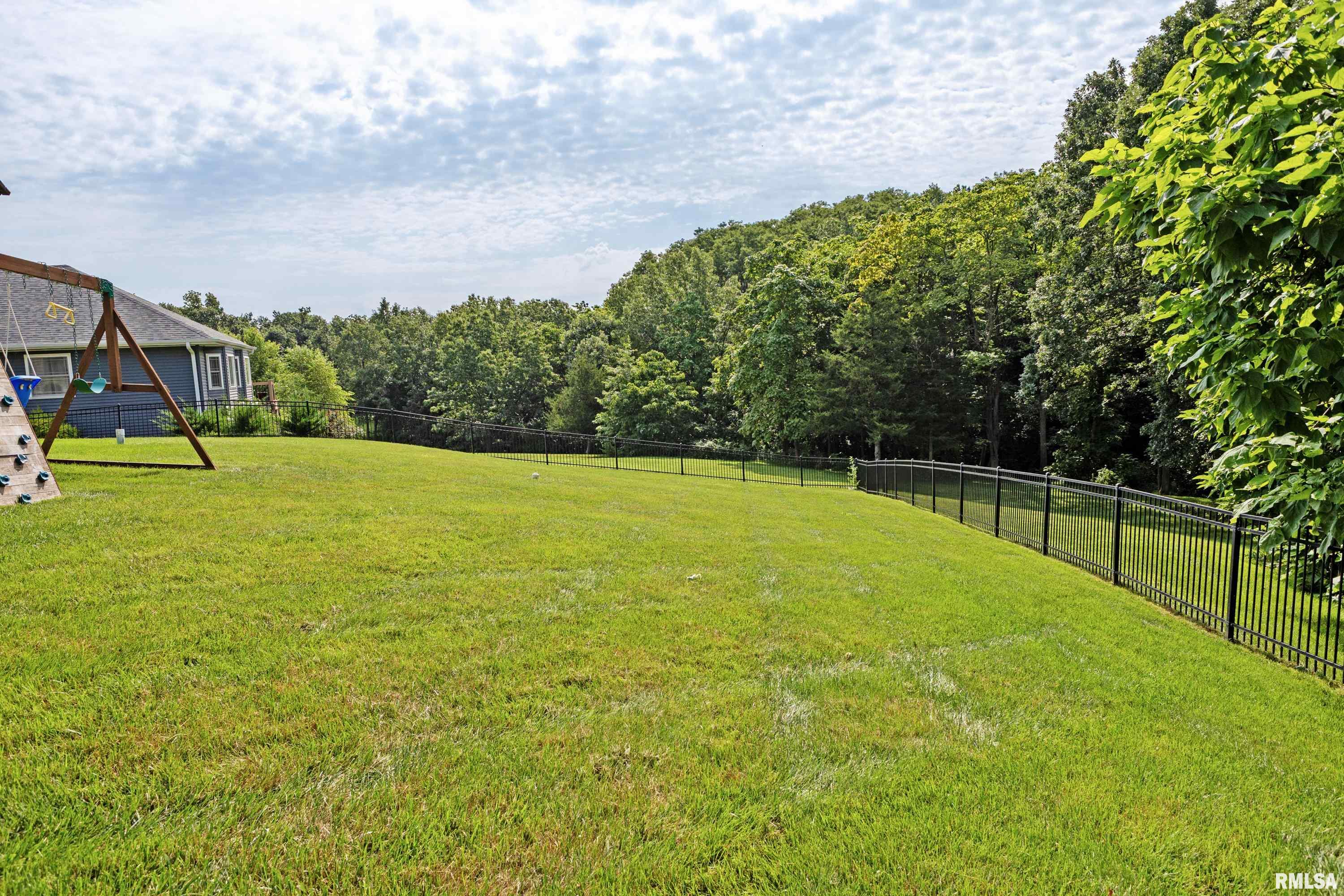 6504 North Stone Ridge Drive Quincy, IL 62305 - Photo 37 of 42