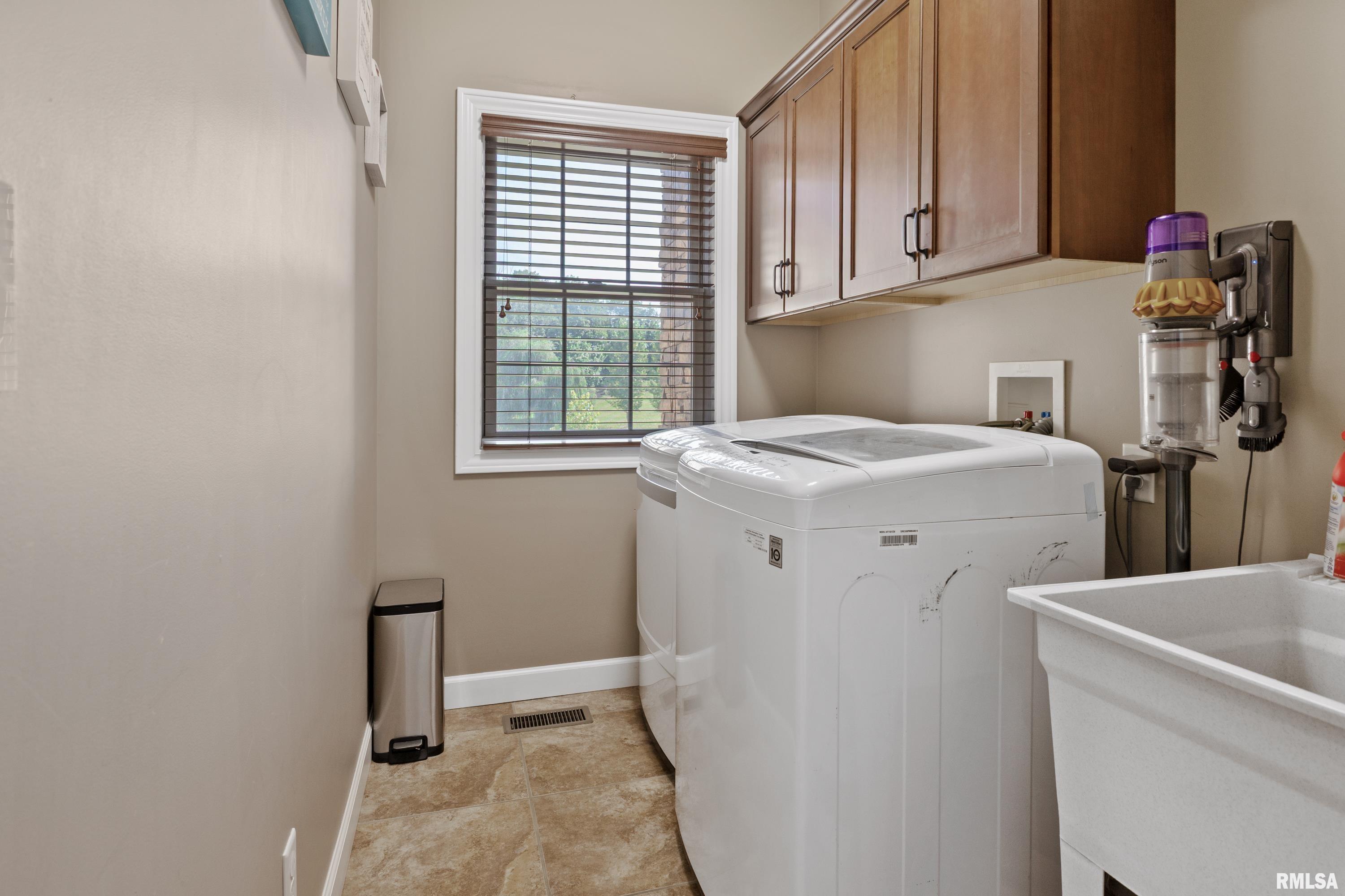 6504 North Stone Ridge Drive Quincy, IL 62305 - Photo 10 of 42