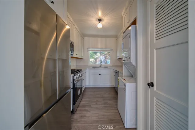 $3,750 | 926 Manhattan Beach Boulevard, Manhattan Beach, CA 90266