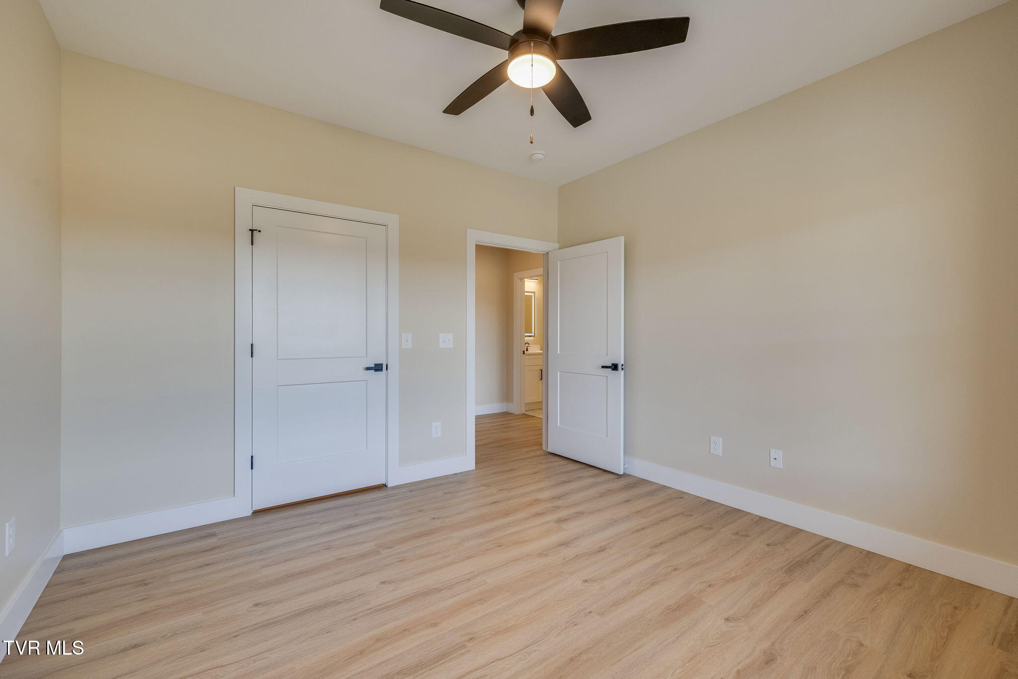 488 Middays Rest Jonesborough, TN 37659 - Photo 36 of 47 025