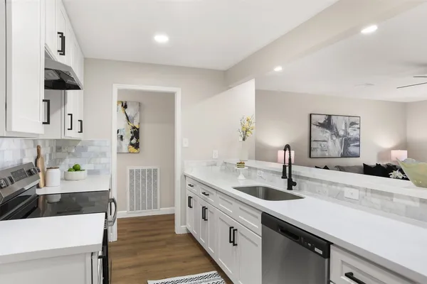 $259,900 | 9002 San Jose Avenue, Texas City, TX 77591