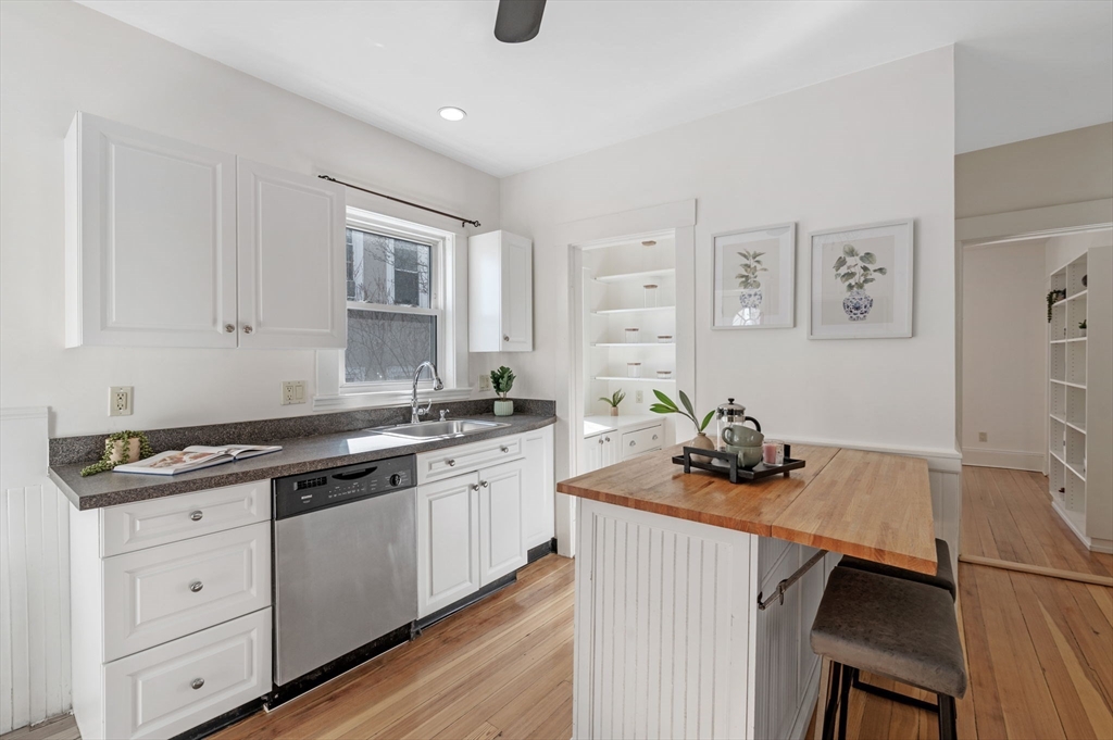9 Lloyd Road, Unit 9 Watertown, MA 02472 - Photo 12 of 29 Gallery Image 12