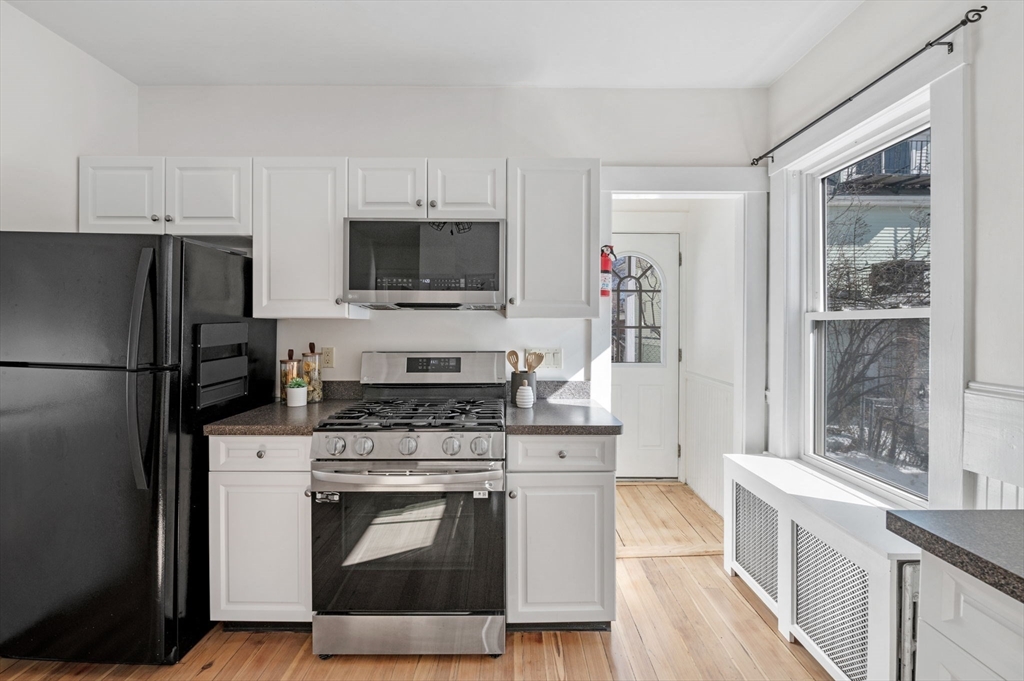 9 Lloyd Road, Unit 9 Watertown, MA 02472 - Photo 10 of 29 Gallery Image 10