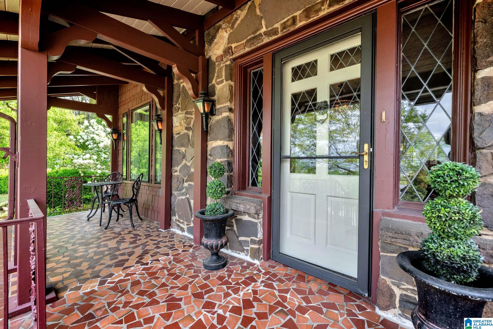 3323 Altamont Road South Birmingham, AL 35213 - Photo 4 of 76 Gallery Image 4
