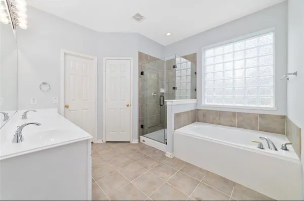 $2,700 | 2218 Laurel Birch Drive, Houston, TX 77014