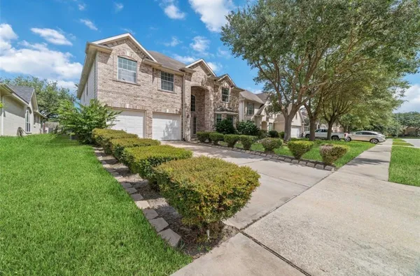 $2,700 | 2218 Laurel Birch Drive, Houston, TX 77014