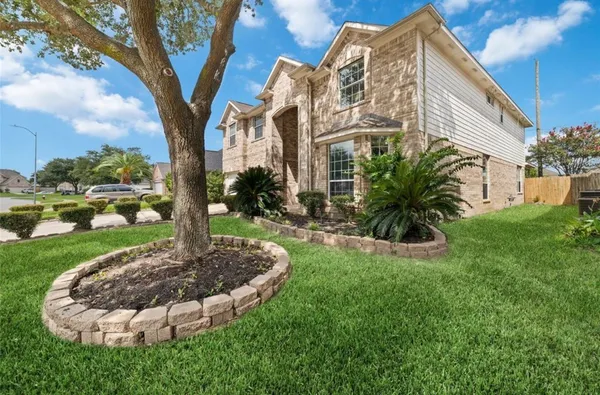 $2,700 | 2218 Laurel Birch Drive, Houston, TX 77014