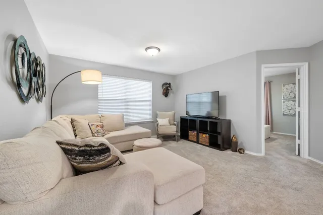 $2,300 | 6317 Conestoga Wagon Way, Del Valle, TX 78617