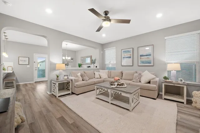 $2,300 | 6317 Conestoga Wagon Way, Del Valle, TX 78617