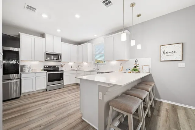 $2,300 | 6317 Conestoga Wagon Way, Del Valle, TX 78617