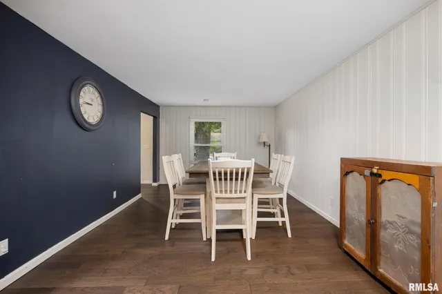 $199,900 | 1900 St Clair Drive, Pekin, IL 61554