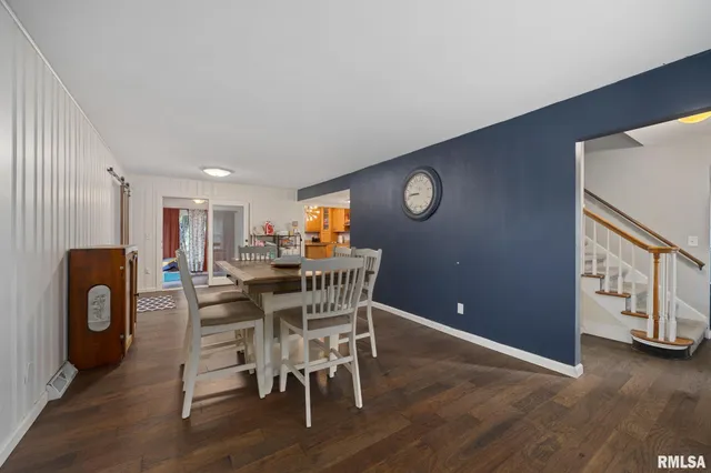 $199,900 | 1900 St Clair Drive, Pekin, IL 61554