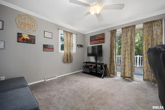 $199,900 | 1900 St Clair Drive, Pekin, IL 61554