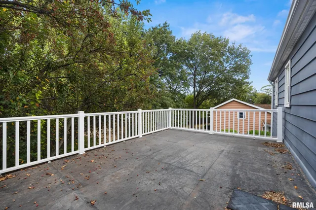 $199,900 | 1900 St Clair Drive, Pekin, IL 61554