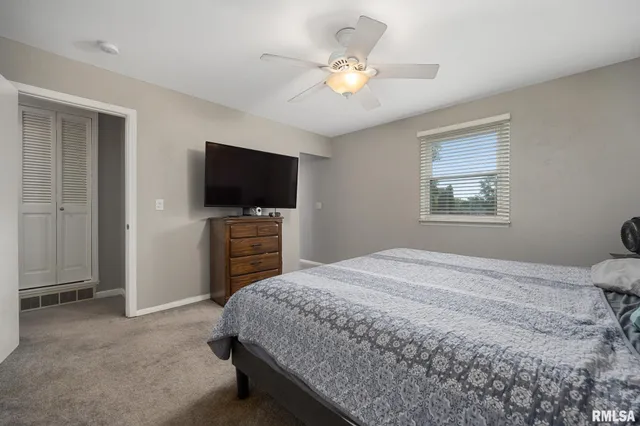 $199,900 | 1900 St Clair Drive, Pekin, IL 61554