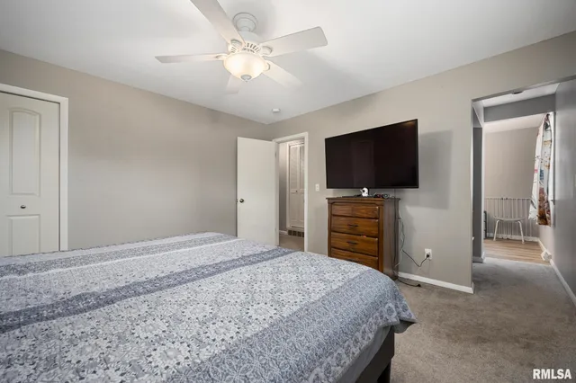 $199,900 | 1900 St Clair Drive, Pekin, IL 61554