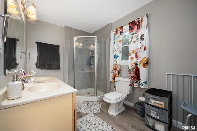 $199,900 | 1900 St Clair Drive, Pekin, IL 61554