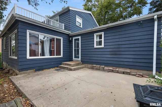 $199,900 | 1900 St Clair Drive, Pekin, IL 61554