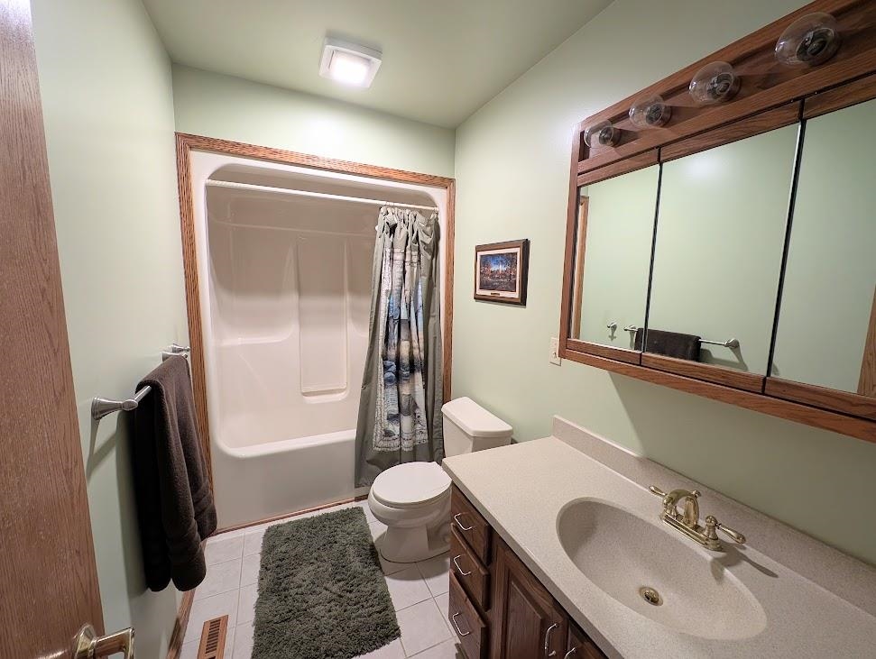 285 Delta Road Freeland, MI 48623 - Photo 18 of 38 Gallery Image 18