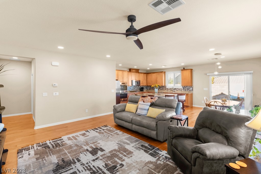 7526 Campbell Ranch Avenue Las Vegas, NV 89179 - Photo 23 of 62