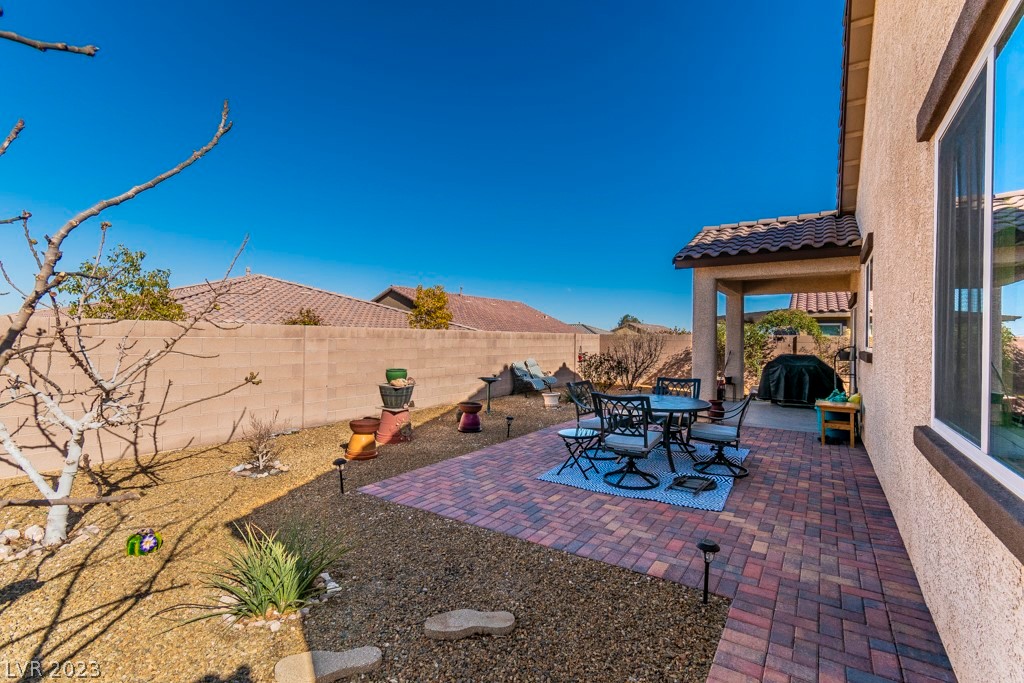 7526 Campbell Ranch Avenue Las Vegas, NV 89179 - Photo 31 of 62