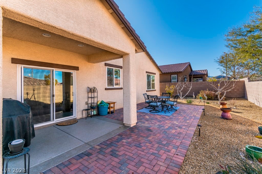 7526 Campbell Ranch Avenue Las Vegas, NV 89179 - Photo 36 of 62