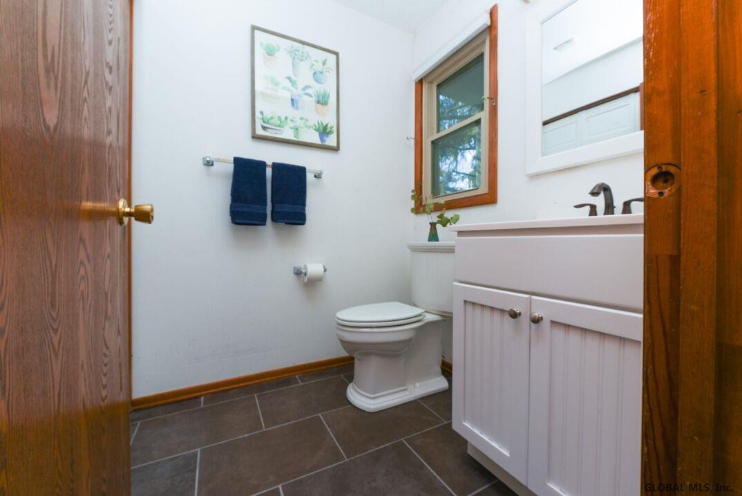 3 Flintlock Lane Halfmoon, NY 12065 - Photo 13 of 20 Photo 13