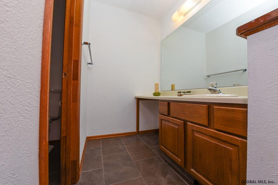 3 Flintlock Lane Halfmoon, NY 12065 - Photo 17 of 20 Photo 17