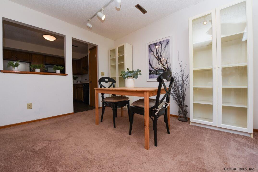 3 Flintlock Lane Halfmoon, NY 12065 - Photo 7 of 20 Photo 7