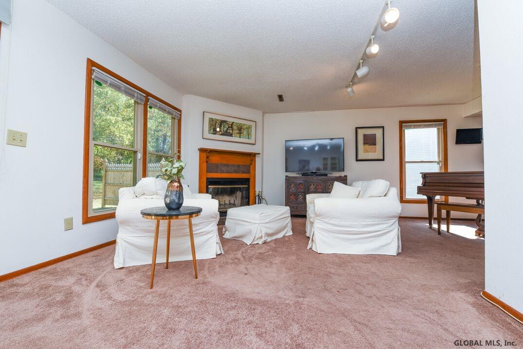 3 Flintlock Lane Halfmoon, NY 12065 - Photo 9 of 20 Photo 9