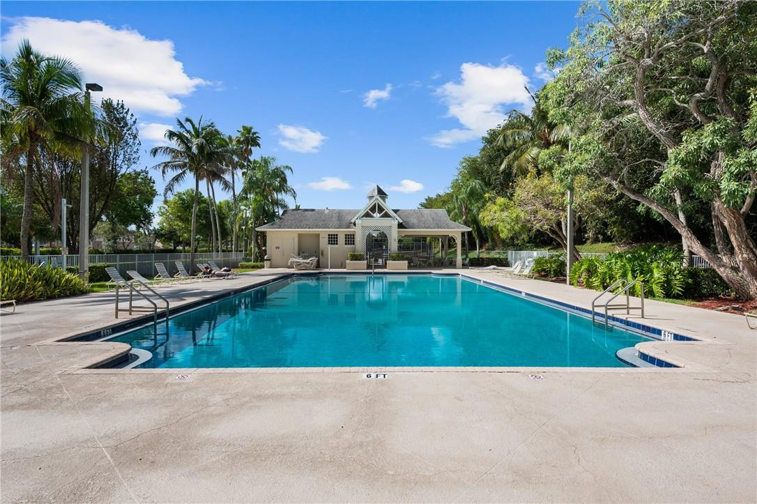 11030 Palm Ridge Lane, Unit 17 Tamarac, FL 33321 - Photo 28 of 32 Community pool