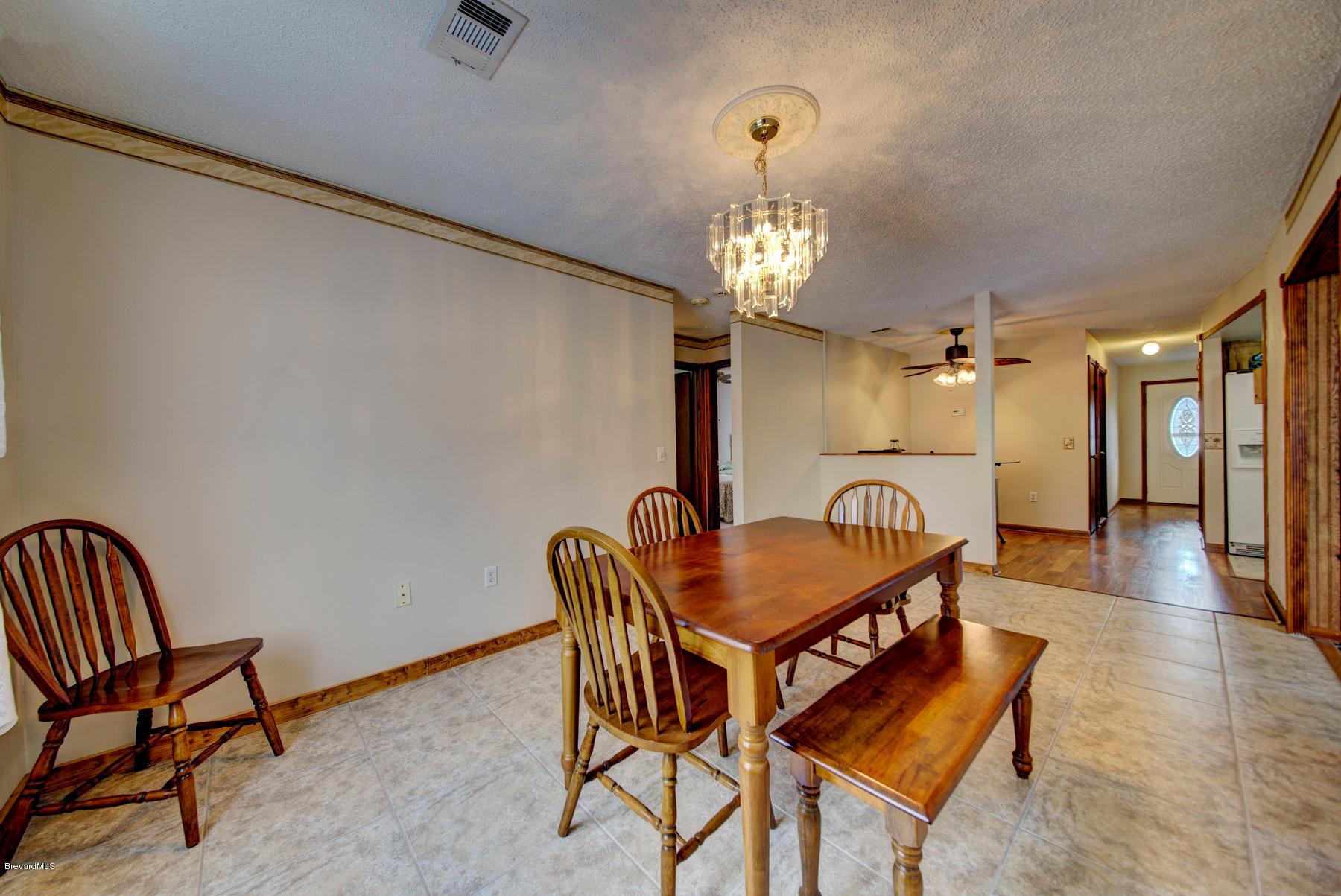 1674 West Shores Road Melbourne, FL 32935 - Photo 14 of 33 Family Room or Dining Room