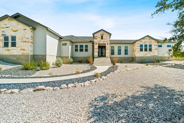 $799,900 | 250 Private Road 2775, Mico, TX 78056