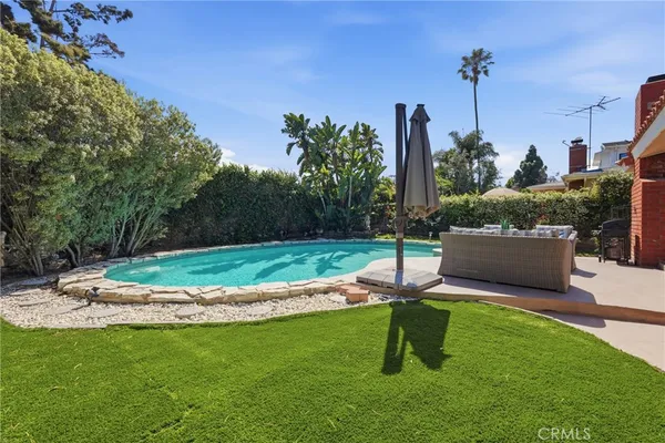 $2,849,000 | 1530 21st Street, Manhattan Beach, CA 90266