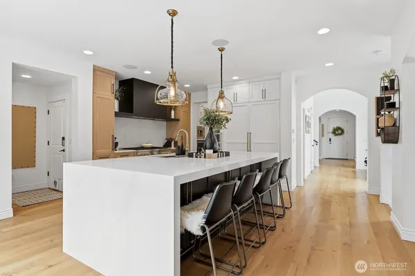 $2,349,000 | 6618 Azalea Way Southeast, Snoqualmie, WA 98065