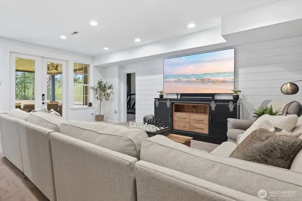 $2,349,000 | 6618 Azalea Way Southeast, Snoqualmie, WA 98065