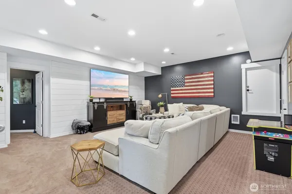 $2,349,000 | 6618 Azalea Way Southeast, Snoqualmie, WA 98065